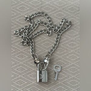 Louis Vuitton Silver Padlock w/ key & 27” Chain   to be worn as necklace